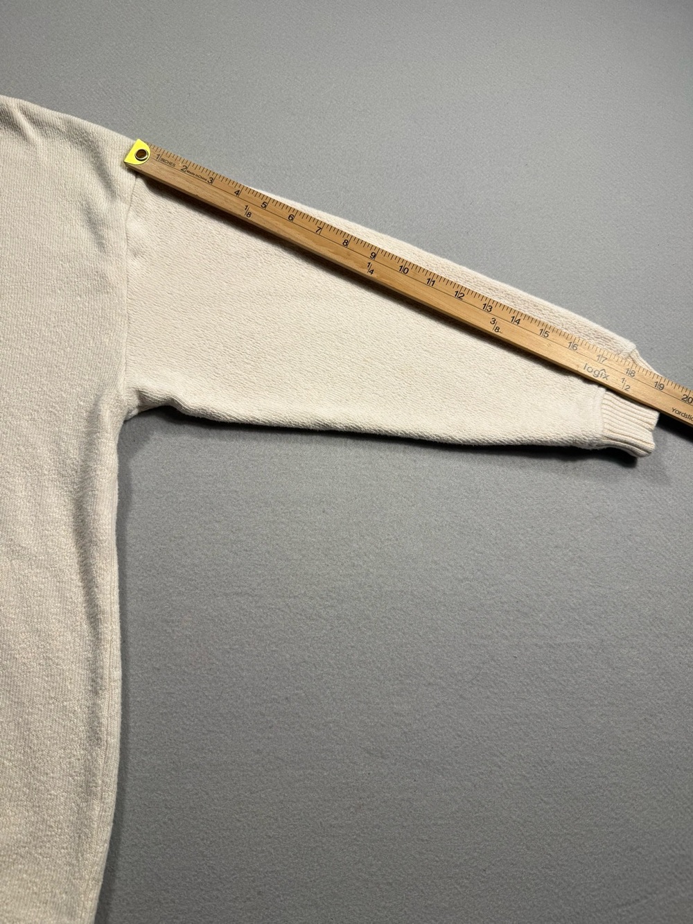 Vintage Style Large Iowa Crewneck Sweatshirt Cream White Yellow Hawkeye Cozy - Picture 9 of 9